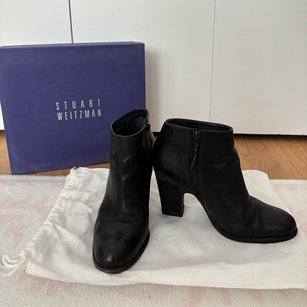 Stuart Weitzman Elegant Black Booties